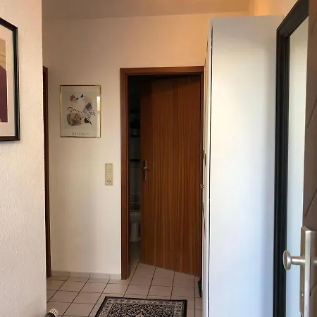 Ferienwohnung-klaus-stoertebeker-mit-sonnenterrasse-garten-zwischen-strand-wald-und-wiese * Gustow (Vorpommern-Rugen)