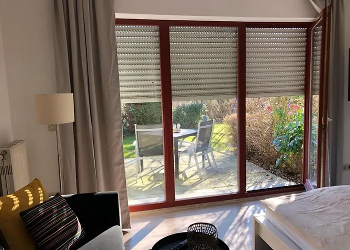 Appartement Ferienwohnung-klaus-stoertebeker-mit-sonnenterrasse-garten-zwischen-strand-wald-und-wiese Gustow (Vorpommern-Rugen)