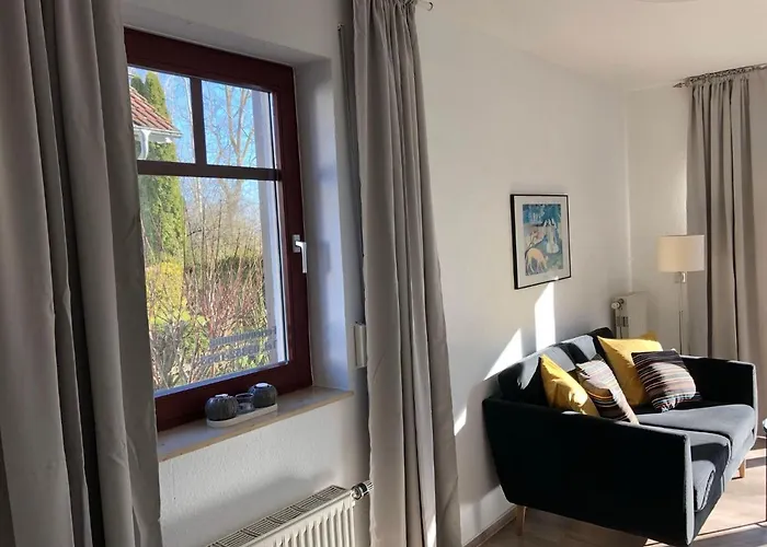 Ferienwohnung-klaus-stoertebeker-mit-sonnenterrasse-garten-zwischen-strand-wald-und-wiese Appartement